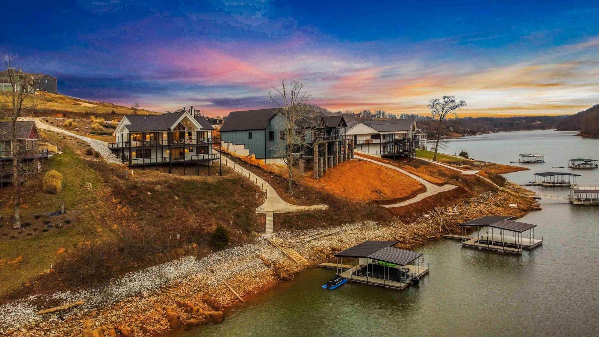 Luxury Lakeside Living At Knot Working On Norris Lake La Follette Exterior photo